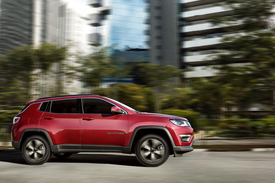  Jeep Compass Longitude 2016 года  (LA) (фото 2 из 23)